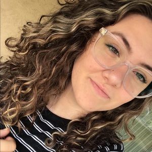 Meet your Posher, Johnnie